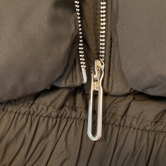 NWT Mango Tangana Quilted Gilet, Black Size XS - Picture 10 of 16